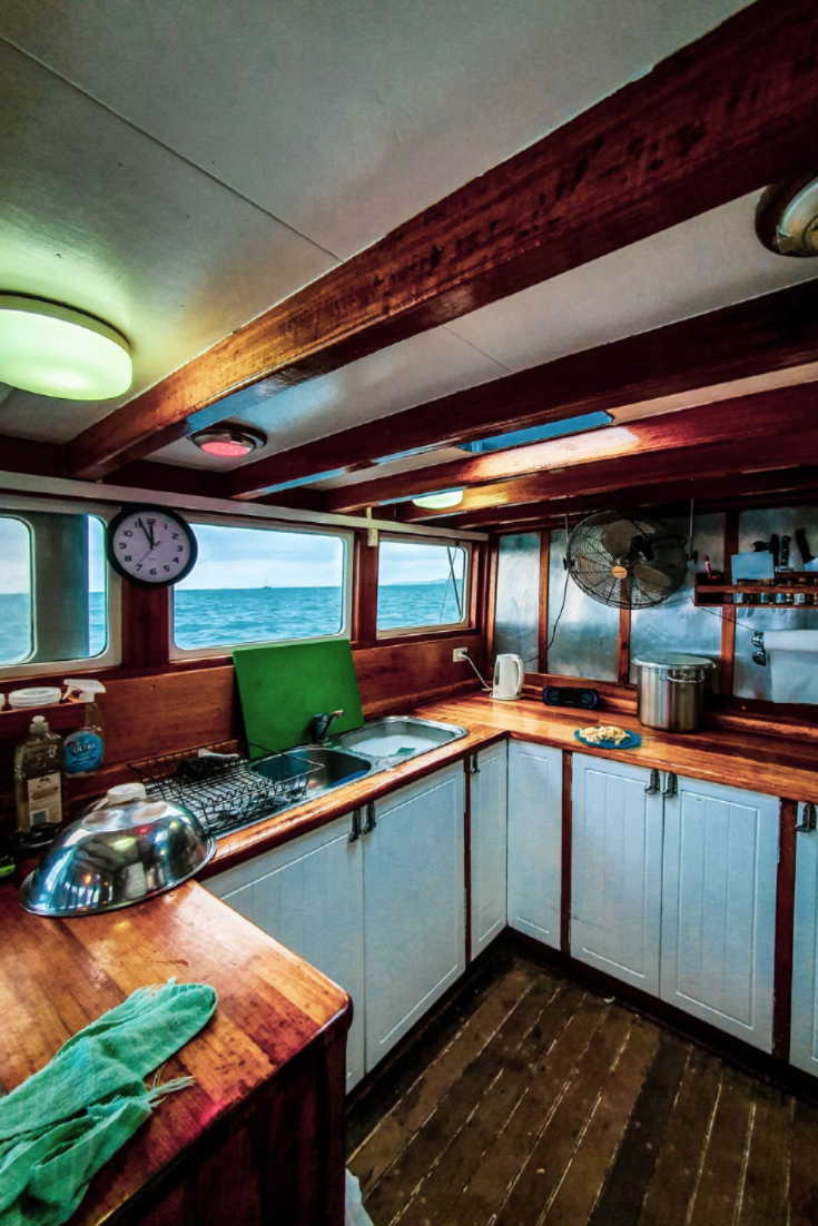 Boat Refurbishing And Renovation Guide Boat Windows